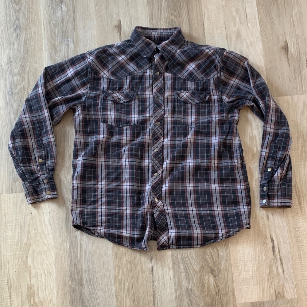 Men's Casual Plaid Button-Down Shirt in Red & Black